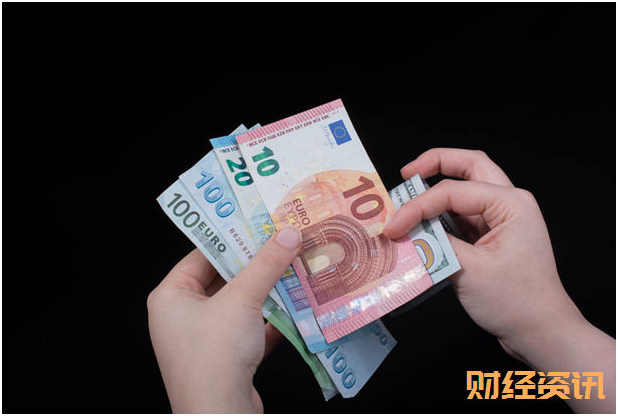 教育部辟谣取消6月份四六级考试:一亿现金有多少